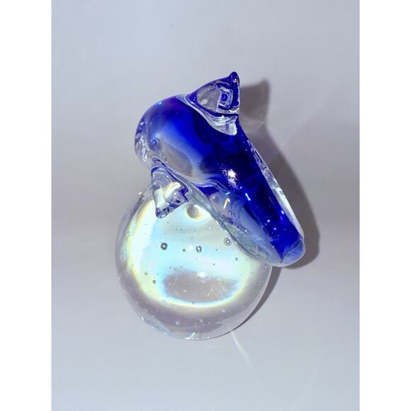 Art Glass Dolphin Paperweight Cobalt Blue On Globe Ball Controlled Bubbles - Picture 5 of 11
